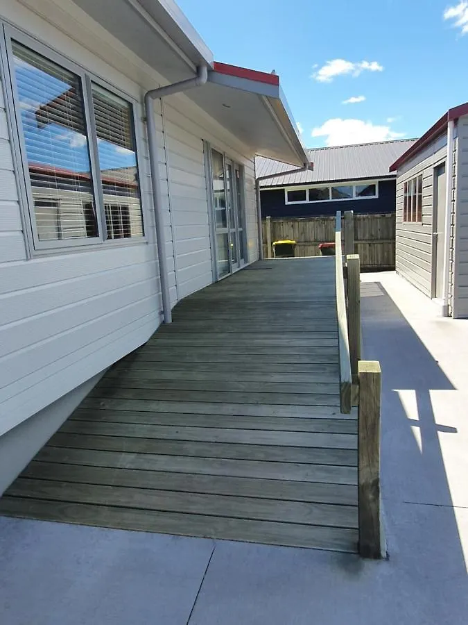 Folia Domus Nz, Redwoods, Mbt Villa Rotorua 0*,  New Zealand